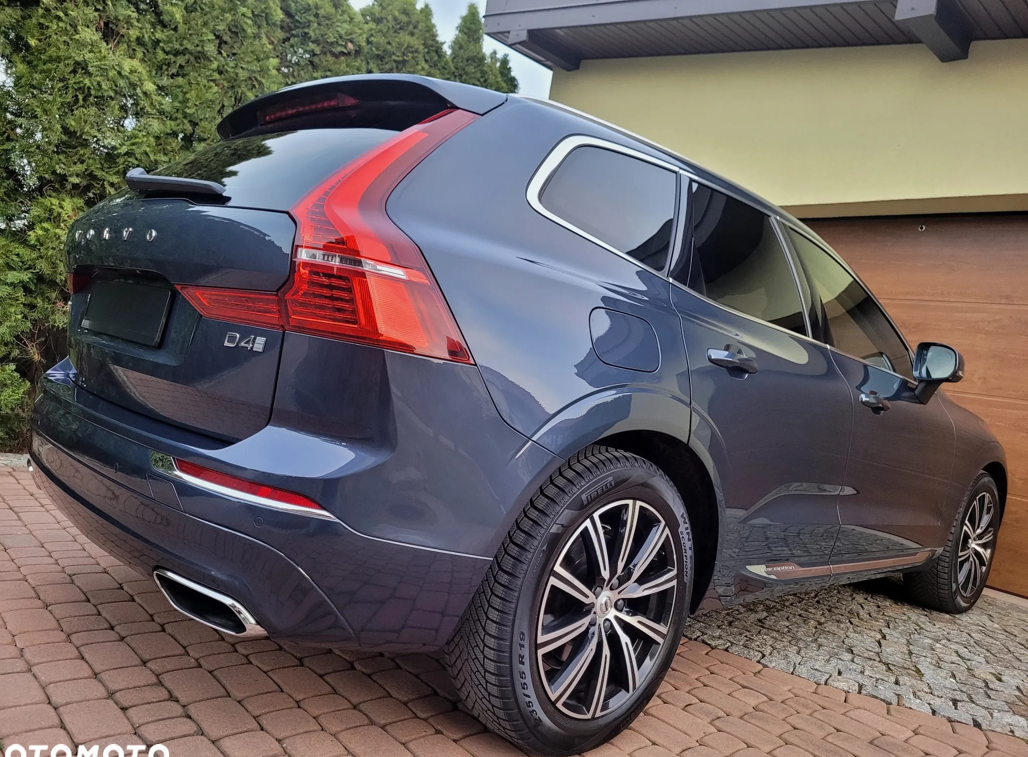 Volvo XC 60 cena 113500 przebieg: 201000, rok produkcji 2019 z Opoczno małe 781